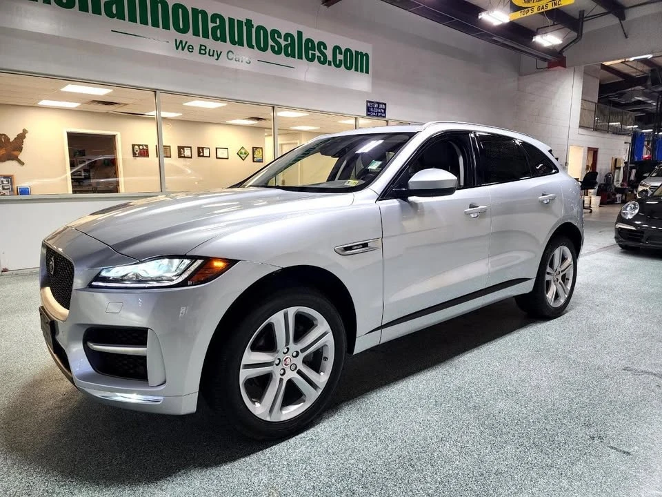 2018 Jaguar F-Pace - Image 2 of 15