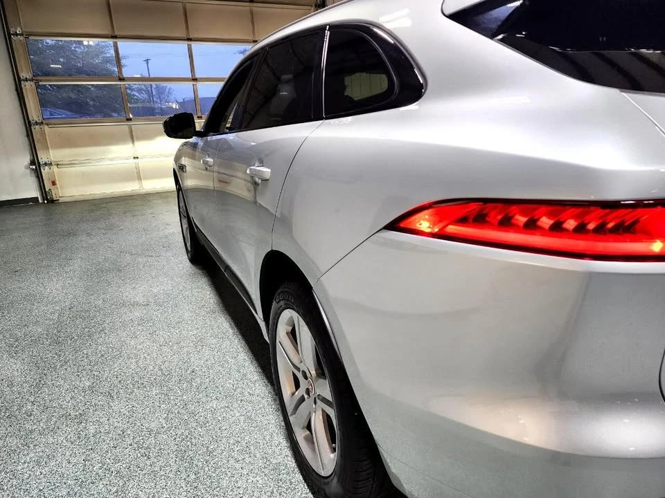 2018 Jaguar F-Pace - Image 10 of 15