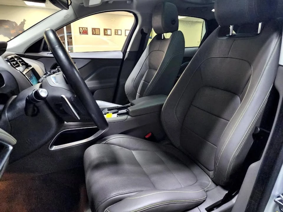 2018 Jaguar F-Pace - Image 15 of 15