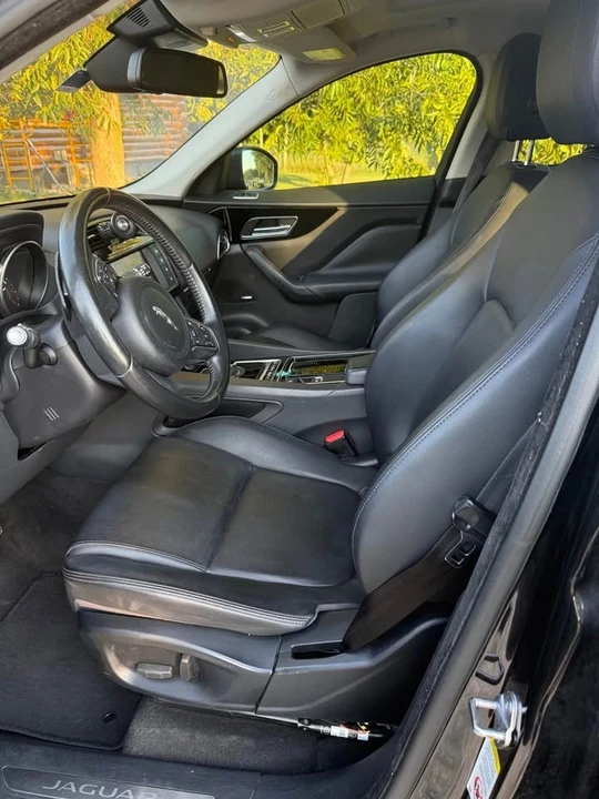 2018 Jaguar F-Pace - Image 6 of 10