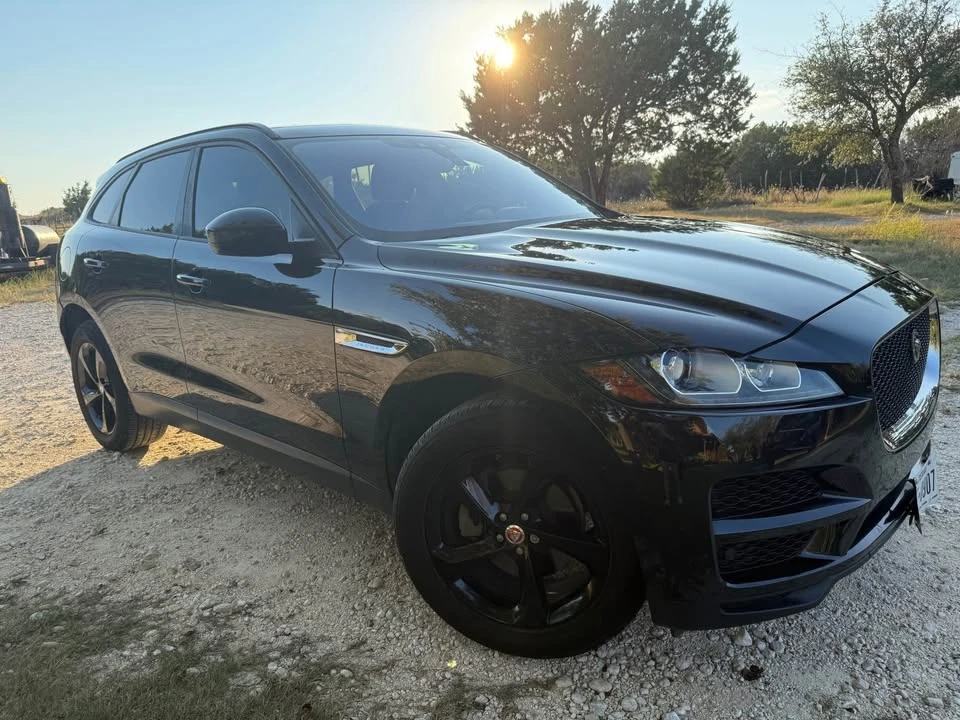 2018 Jaguar F-Pace - Image 3 of 10