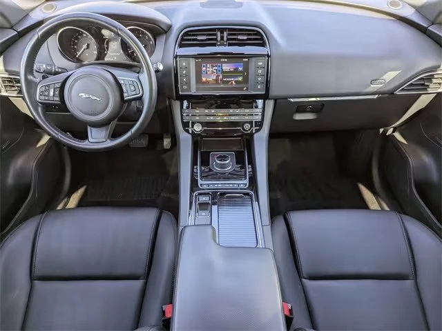 2018 Jaguar F-Pace - Image 3 of 5