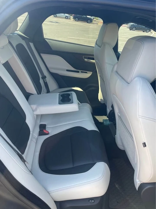 2018 Jaguar F-Pace - Image 6 of 7