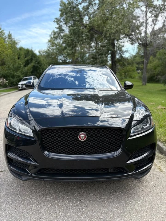 2018 Jaguar F-Pace - Image 2 of 10