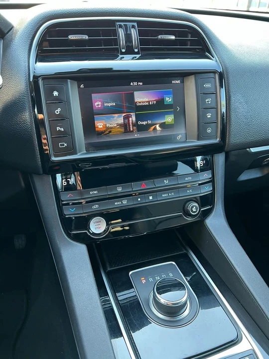 2018 Jaguar F-Pace - Image 13 of 20