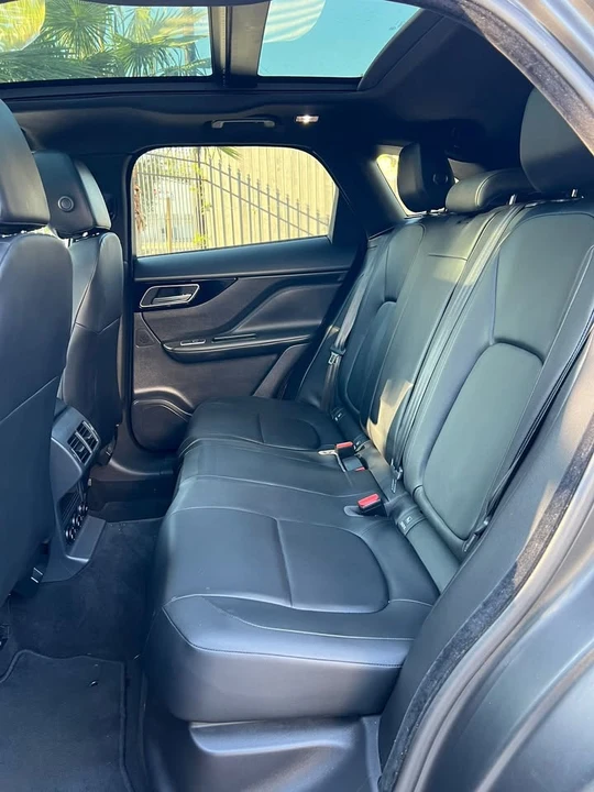 2018 Jaguar F-Pace - Image 19 of 20