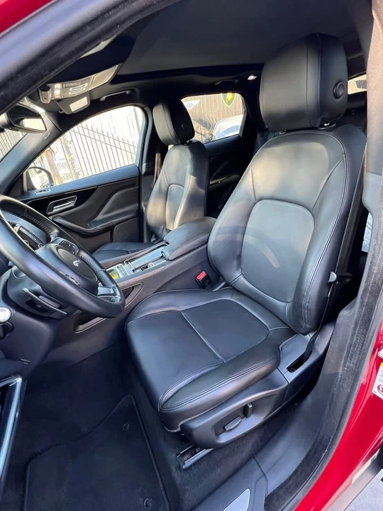 2018 Jaguar F-Pace - Image 9 of 20