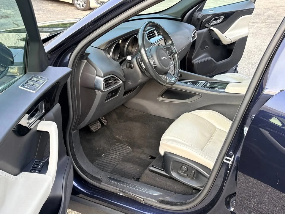 2018 Jaguar F-Pace - Image 8 of 20