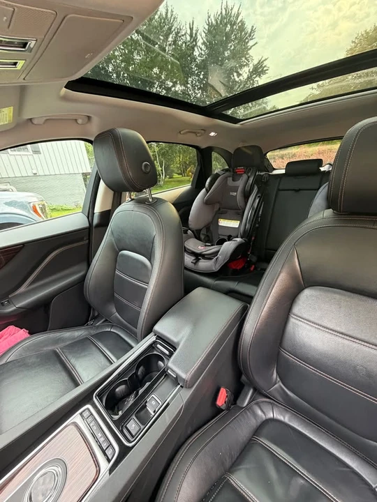 2018 Jaguar F-Pace - Image 8 of 8