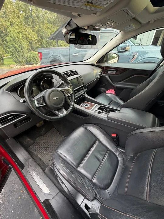 2018 Jaguar F-Pace - Image 7 of 8