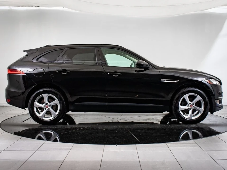 2018 Jaguar F-Pace - Image 11 of 21