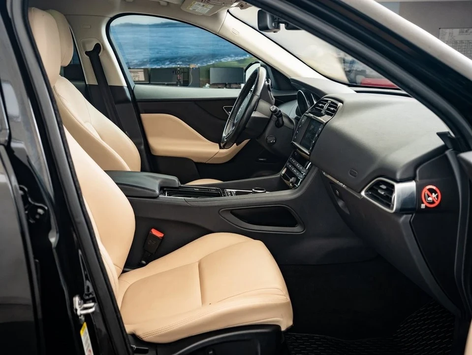 2018 Jaguar F-Pace - Image 21 of 21