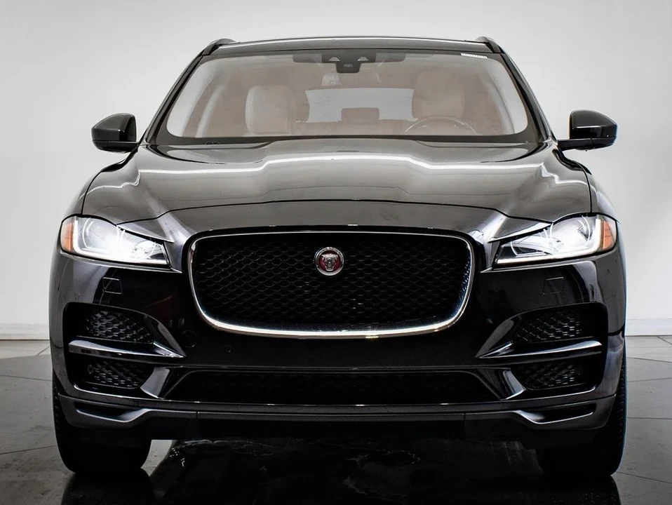 2018 Jaguar F-Pace - Image 2 of 21
