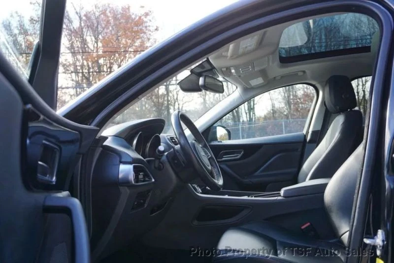 2018 Jaguar F-Pace - Image 10 of 12