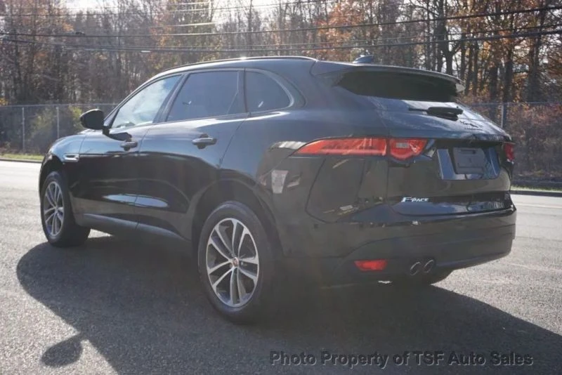2018 Jaguar F-Pace - Image 5 of 12