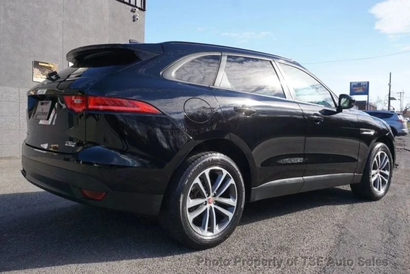 2018 Jaguar F-Pace - Image 7 of 12