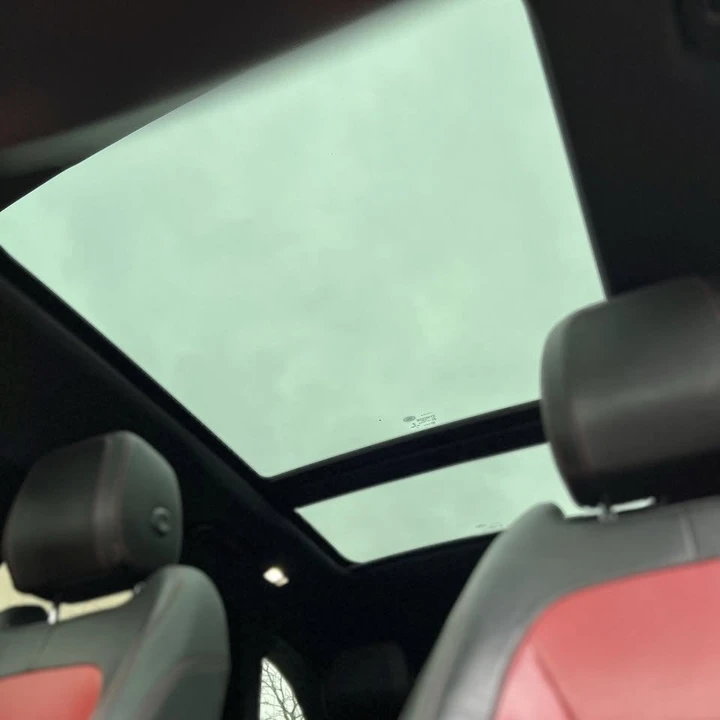 2018 Jaguar F-Pace - Image 11 of 12