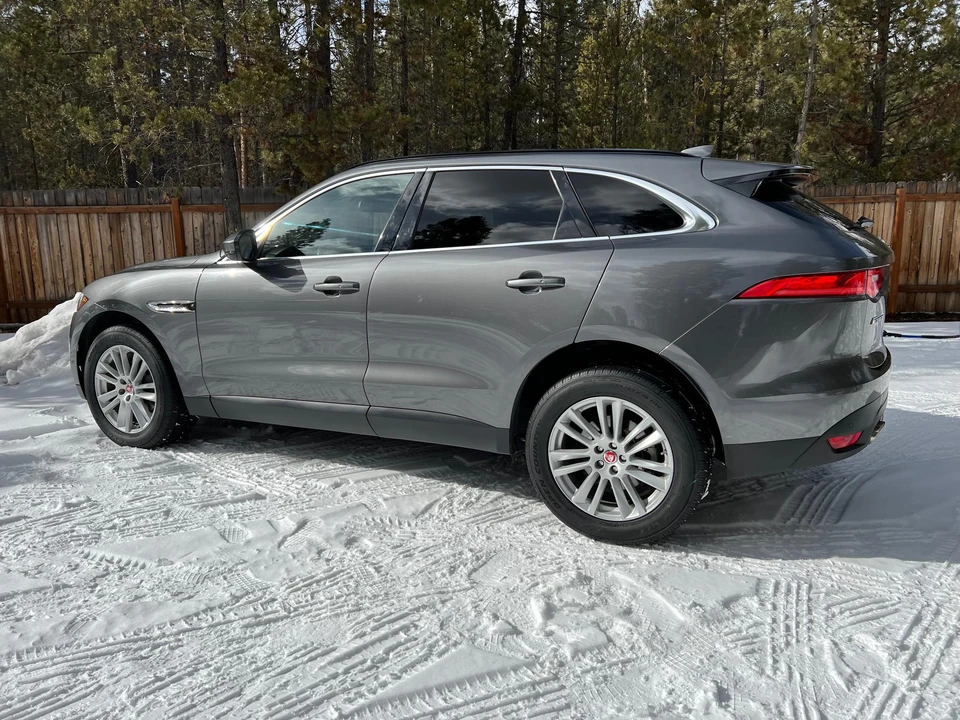 2018 Jaguar F-Pace - Image 19 of 31
