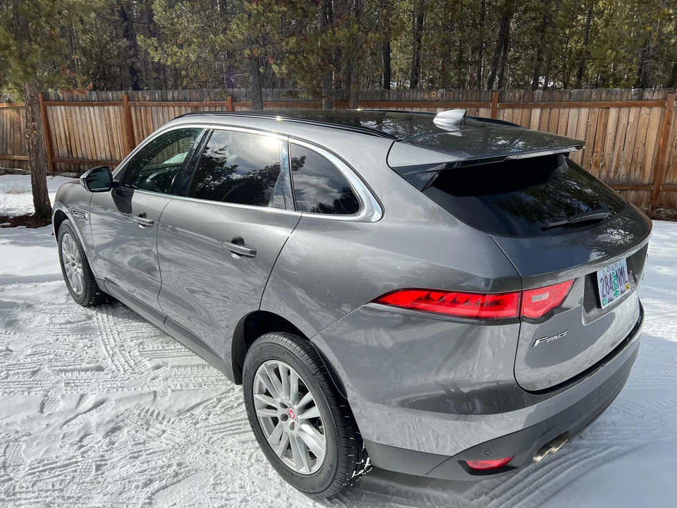 2018 Jaguar F-Pace - Image 21 of 31