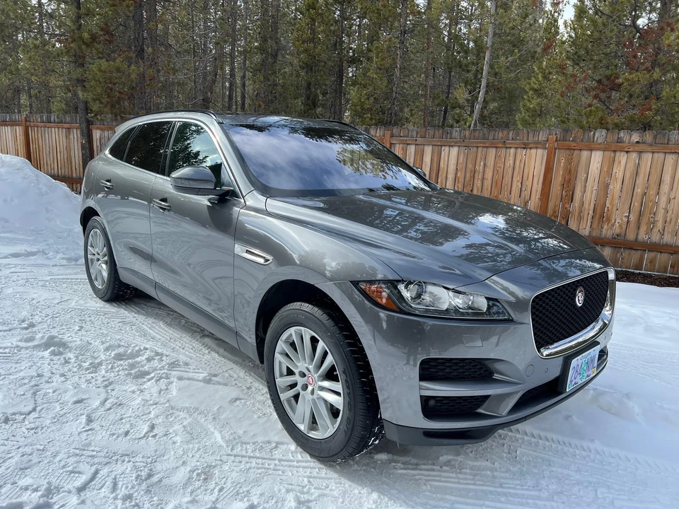 2018 Jaguar F-Pace - Image 30 of 31