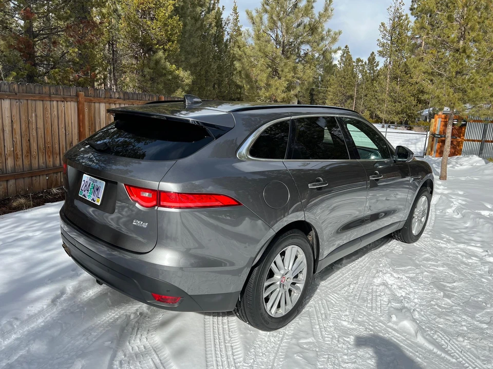 2018 Jaguar F-Pace - Image 22 of 31