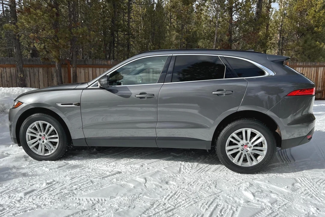 2018 Jaguar F-Pace - Image 3 of 31