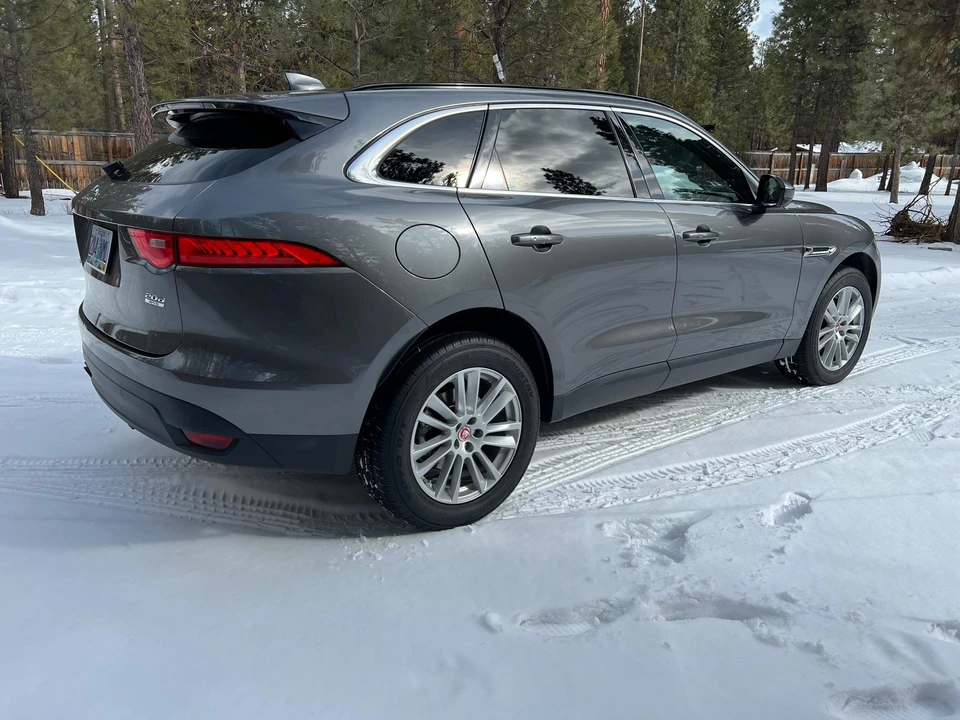 2018 Jaguar F-Pace - Image 23 of 31