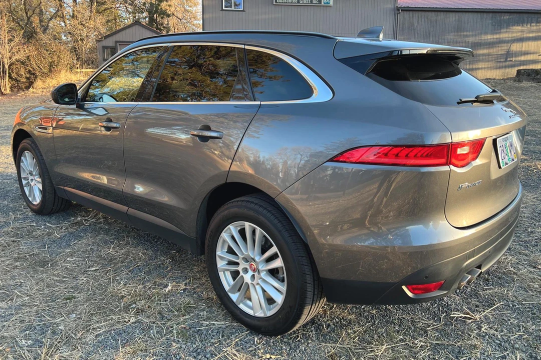 2018 Jaguar F-Pace - Image 4 of 31