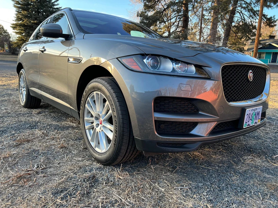 2018 Jaguar F-Pace - Image 14 of 31