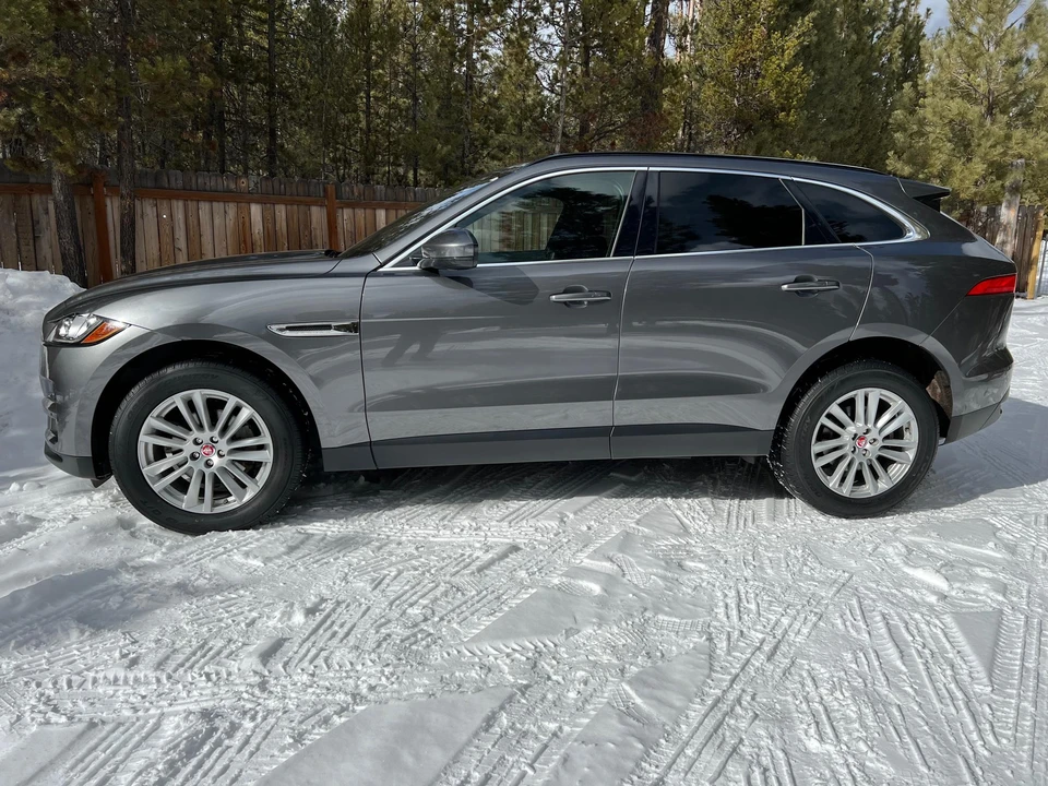 2018 Jaguar F-Pace - Image 18 of 31
