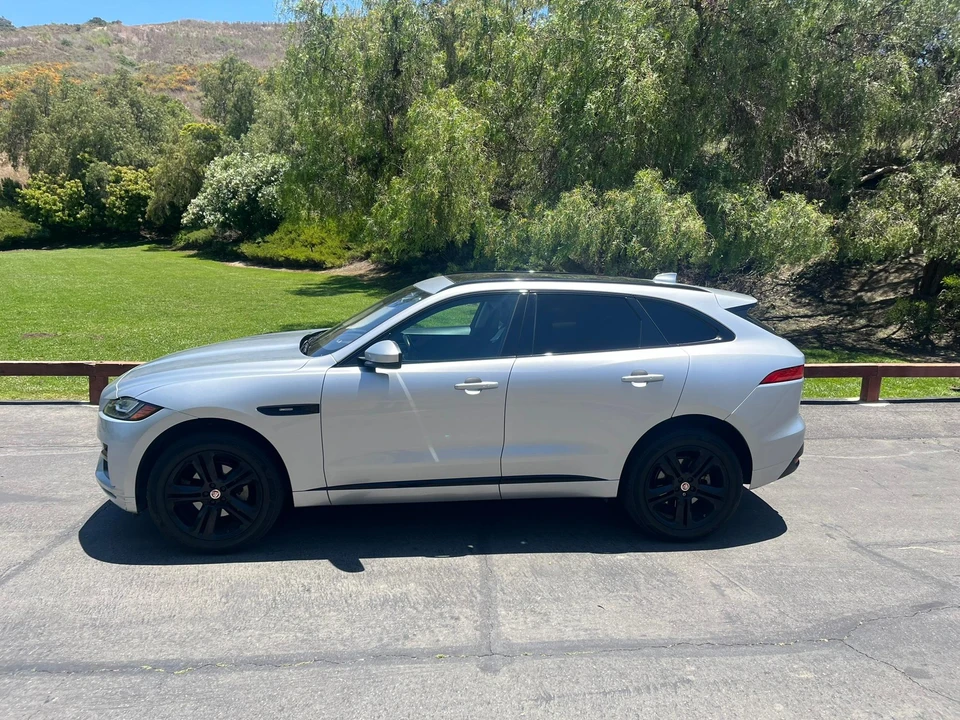 2018 Jaguar F-Pace - Image 10 of 25