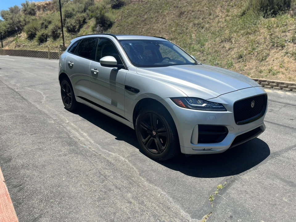 2018 Jaguar F-Pace - Image 19 of 25
