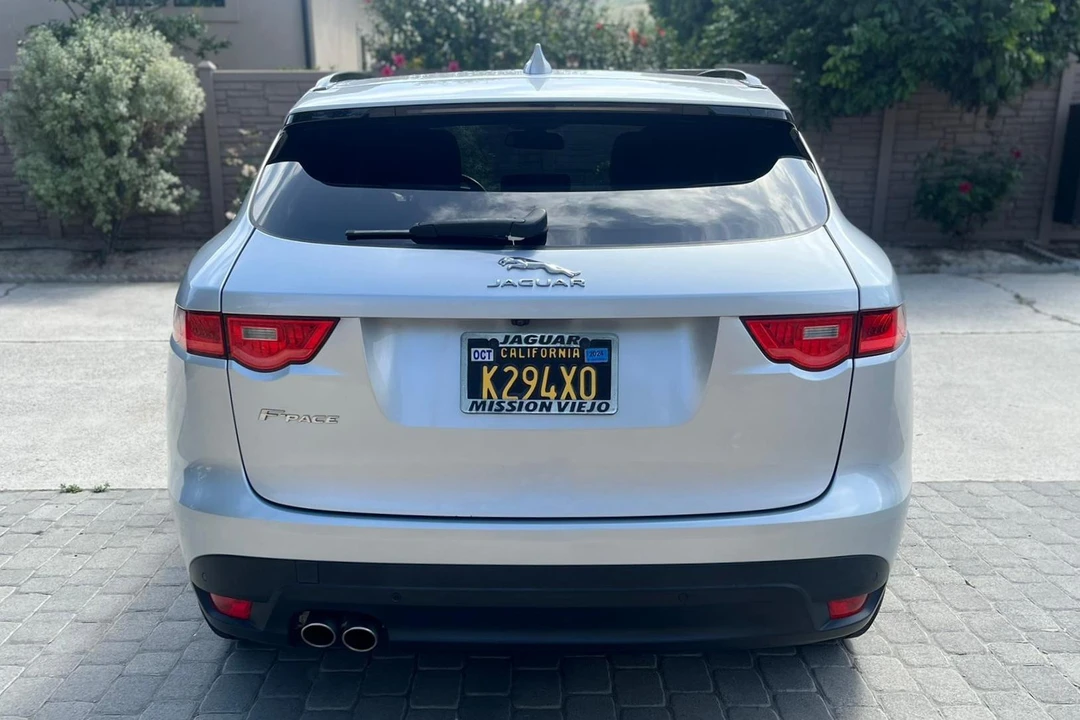 2018 Jaguar F-Pace - Image 5 of 25