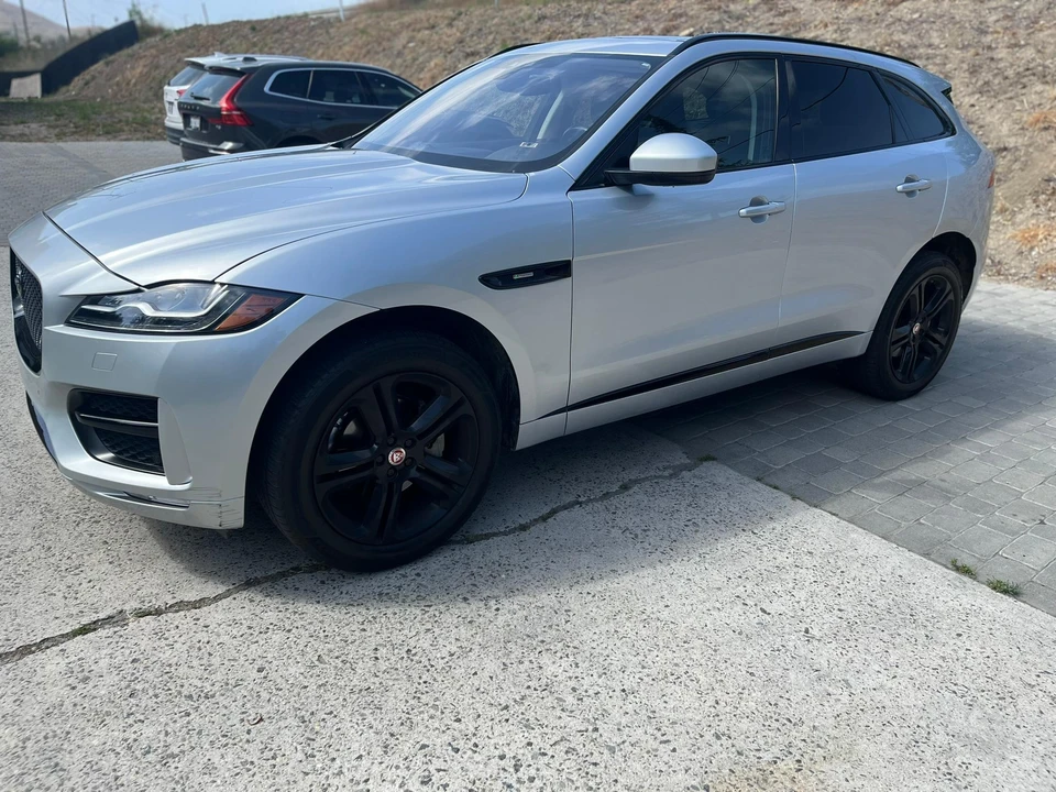 2018 Jaguar F-Pace - Image 8 of 25