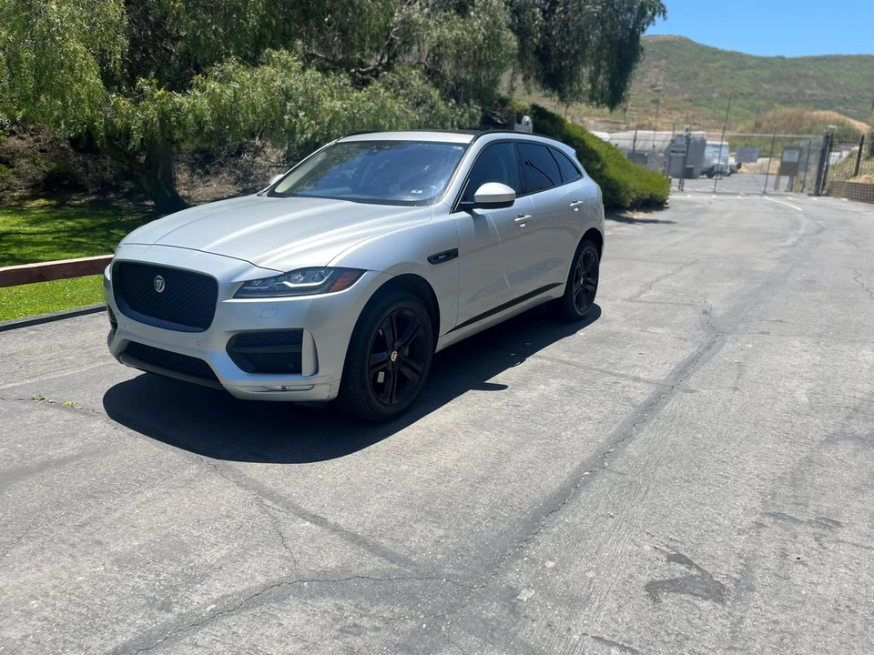 2018 Jaguar F-Pace - Image 6 of 25