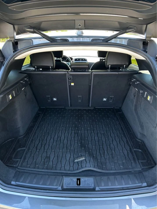 2018 Jaguar F-Pace - Image 16 of 20