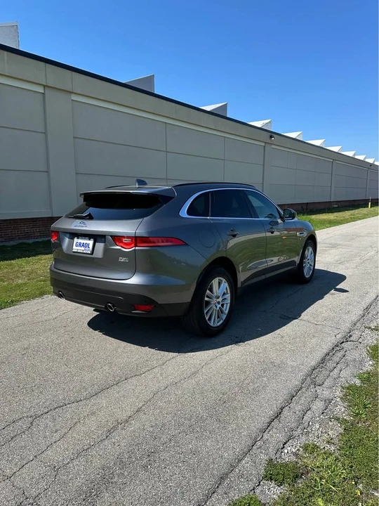 2018 Jaguar F-Pace - Image 3 of 20