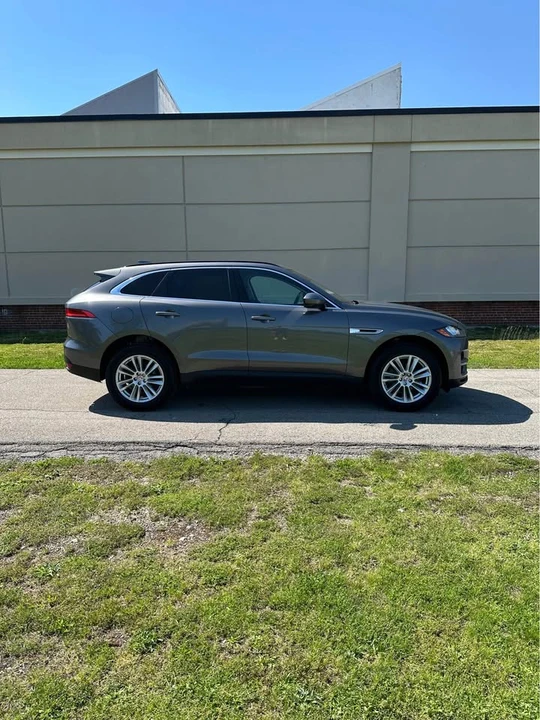 2018 Jaguar F-Pace - Image 2 of 20