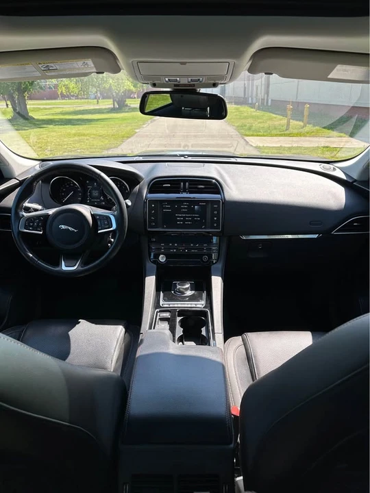 2018 Jaguar F-Pace - Image 12 of 20