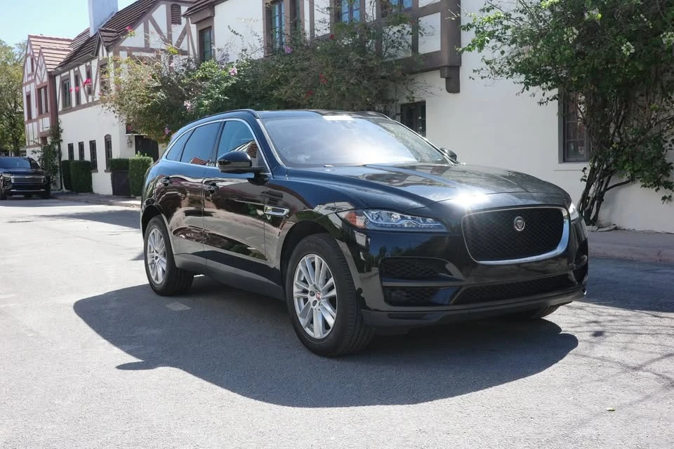 2018 Jaguar F-Pace - Image 7 of 11