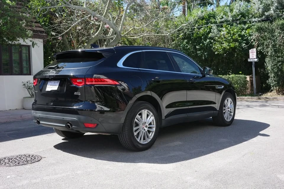 2018 Jaguar F-Pace - Image 11 of 11