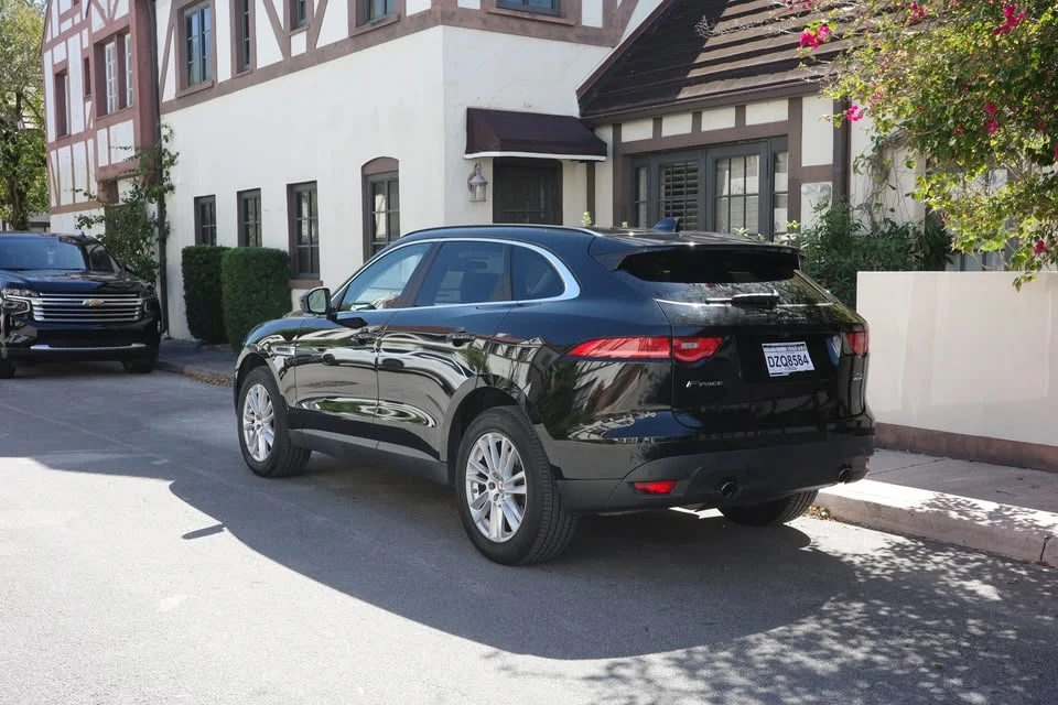 2018 Jaguar F-Pace - Image 8 of 11