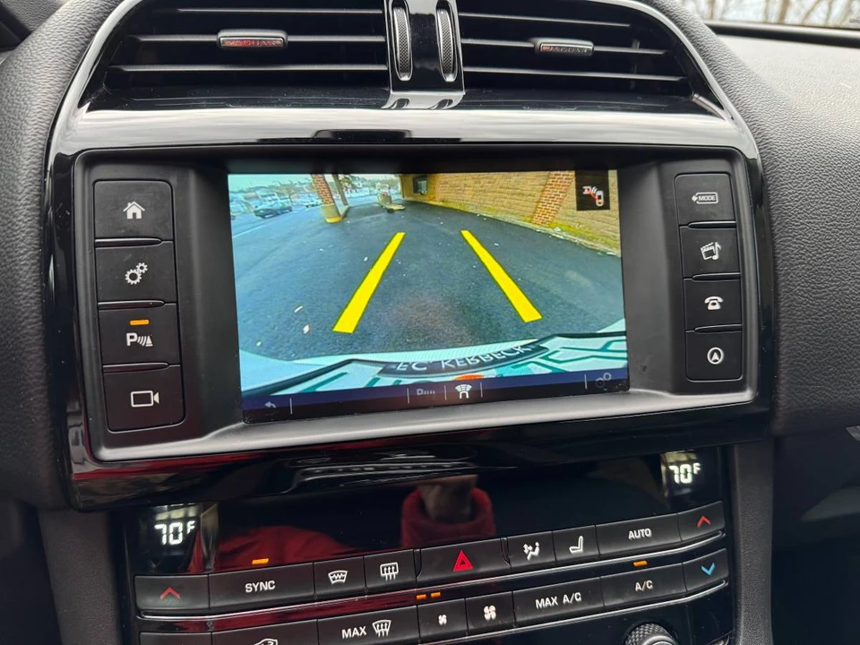 2018 Jaguar F-Pace - Image 15 of 20