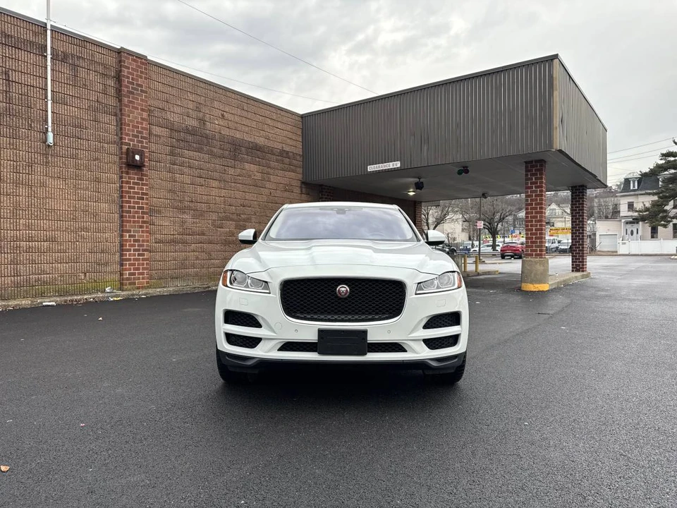 2018 Jaguar F-Pace - Image 4 of 20