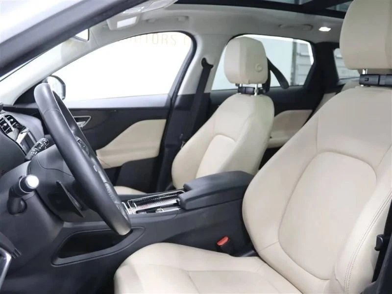 2018 Jaguar F-Pace - Image 9 of 12