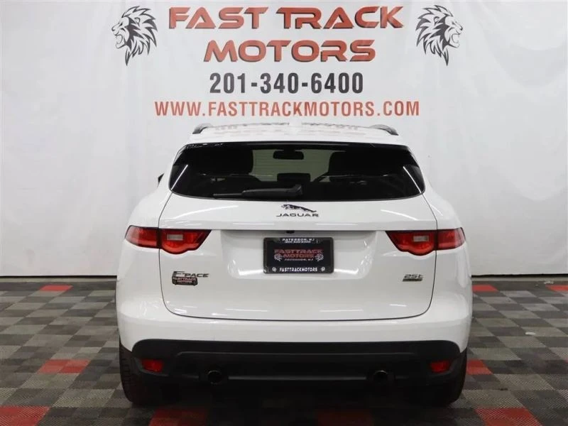 2018 Jaguar F-Pace - Image 5 of 12