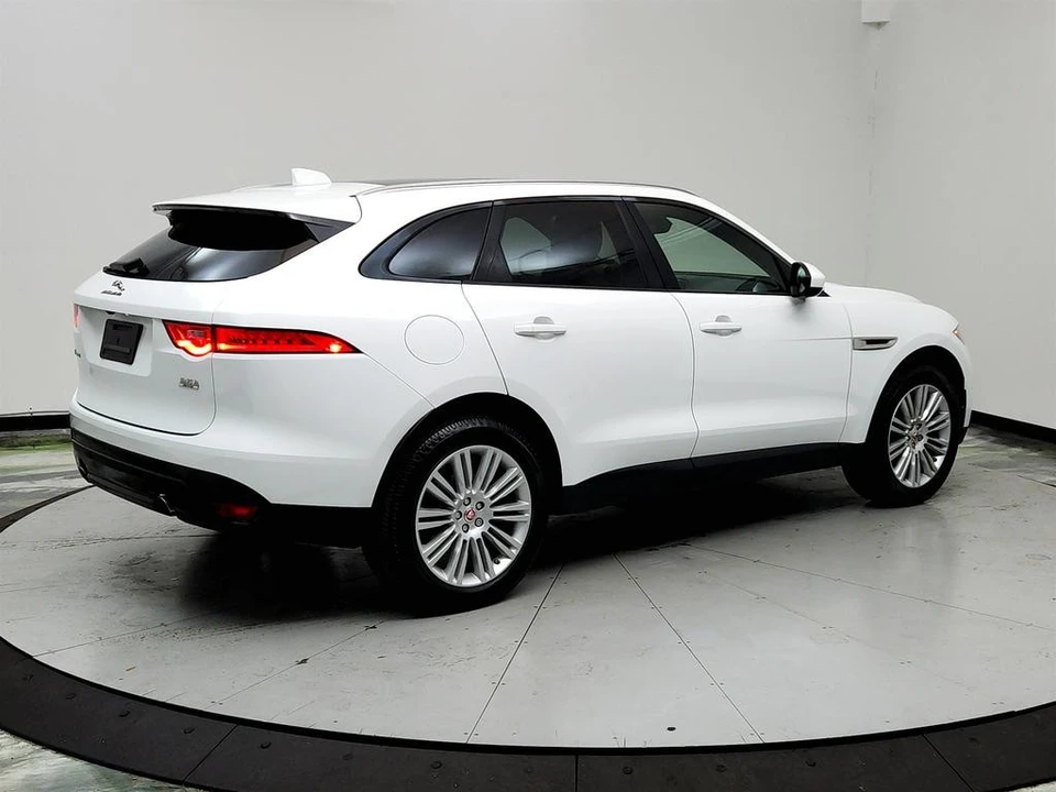 2018 Jaguar F-Pace - Image 5 of 12