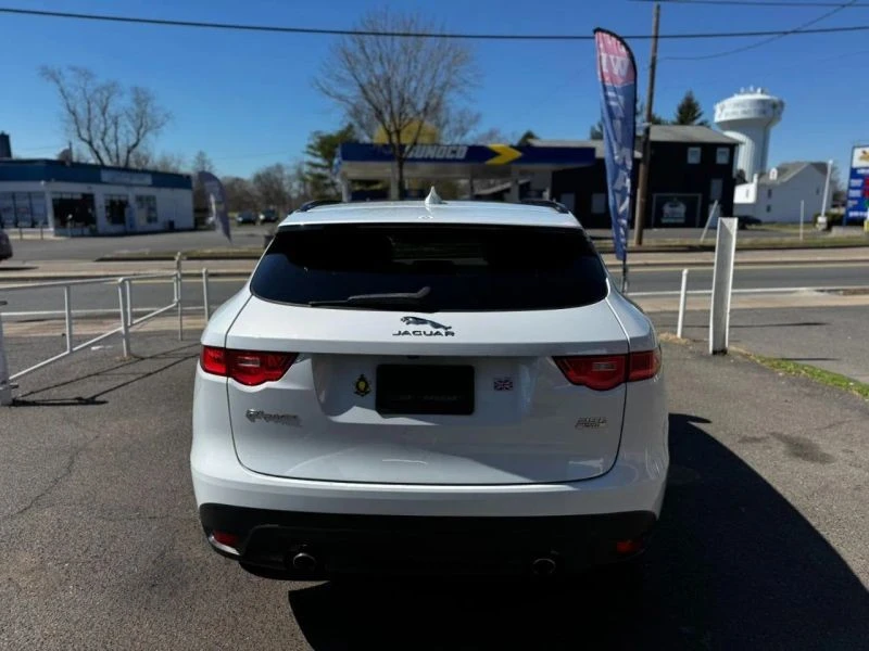 2018 Jaguar F-Pace - Image 11 of 12