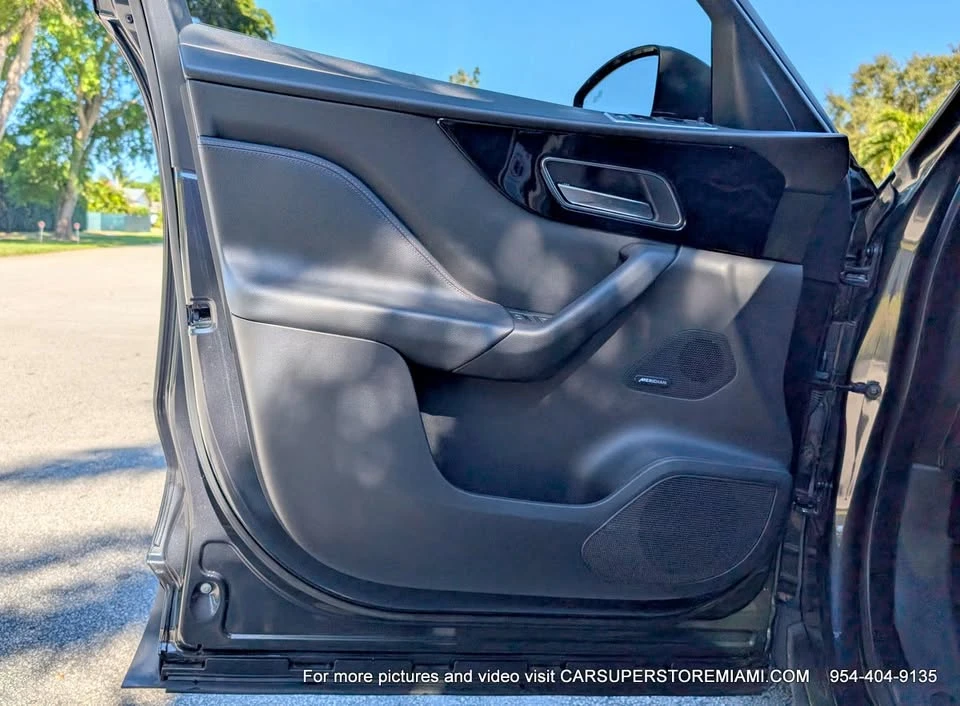 2018 Jaguar F-Pace - Image 10 of 20