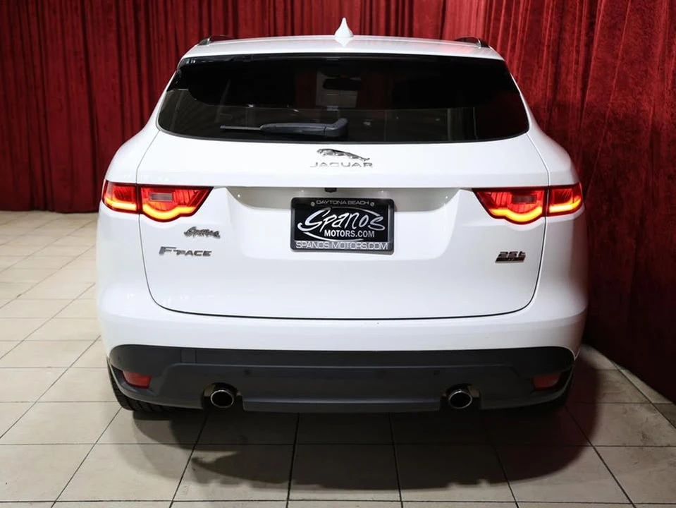 2018 Jaguar F-Pace - Image 9 of 19